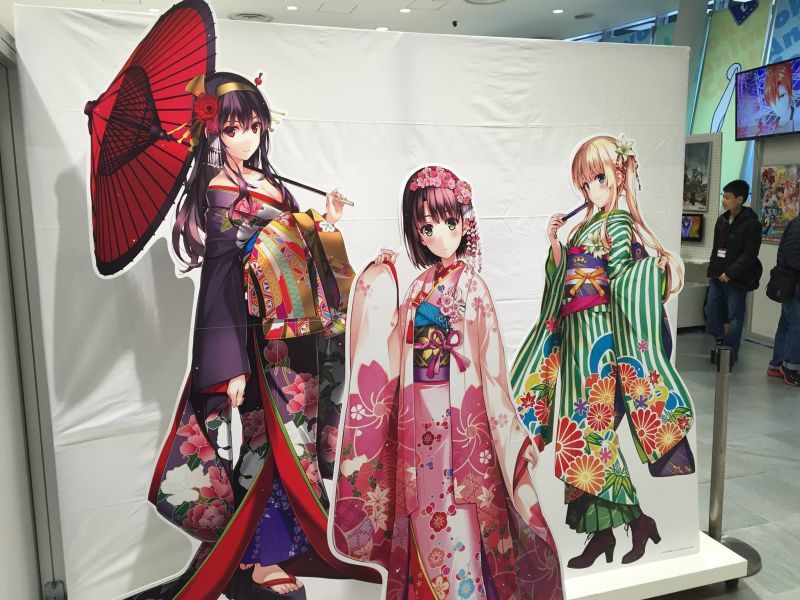日本「不起眼女主角培育法」期間限定商店攻略後感:日本人就這麼喜歡掛畫和茶碗嗎?
